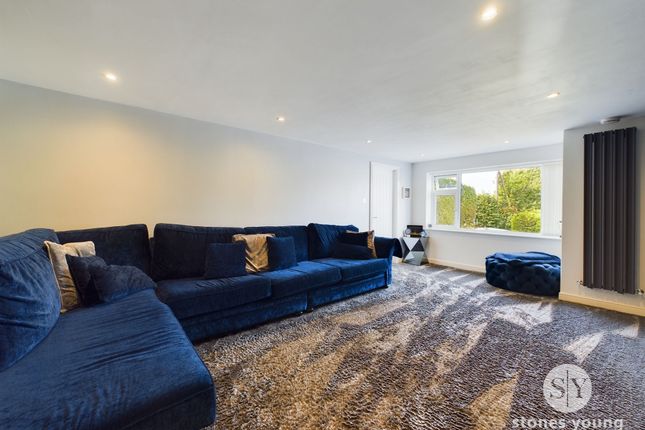 28 Royal Oak Avenue, Blackburn photo 4