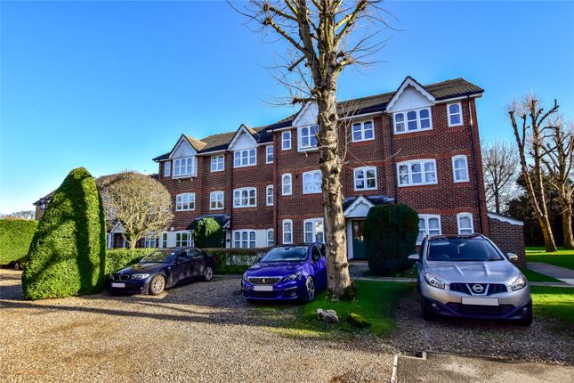 Flat for sale in Foxlands Close, Leavesden, Watford