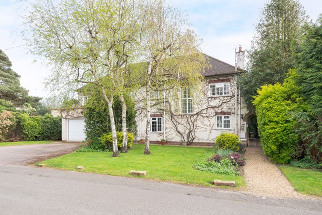 Detached house for sale in Day's Lane, Biddenham, Bedfordshire