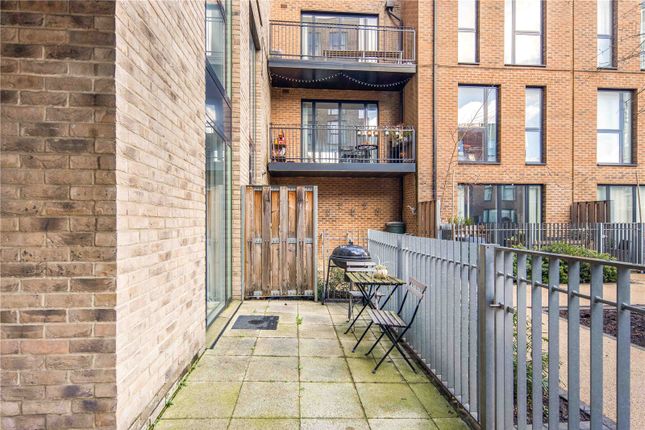 Flat for sale in Wharf Mill Apartments, Laburnum Street, London