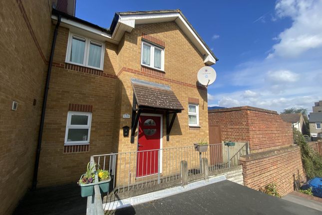 Thumbnail Property for sale in Maple Court, Erith