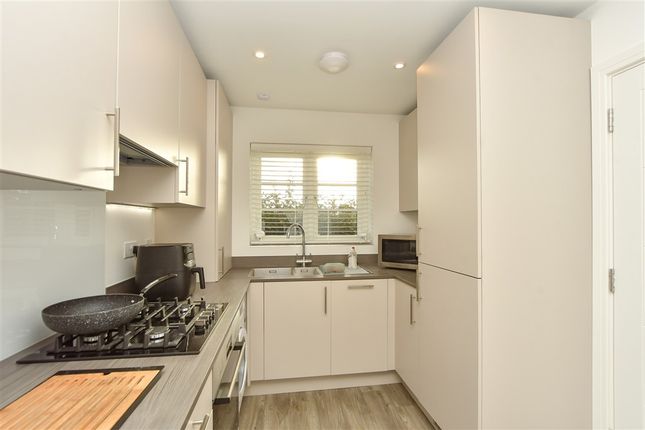 2-bed terraced on Ham Road, Faversham, £192,000