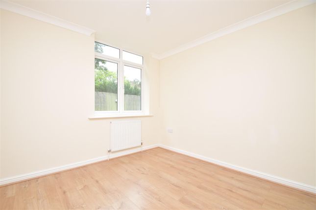 Flat 2 Cairnpark, 53-55 Rickmansworth Road, Watford photo 4