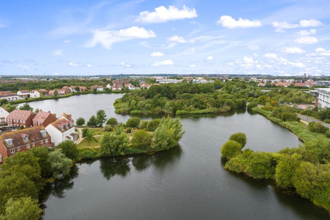 26, Ellingham View, Dartford photo 2