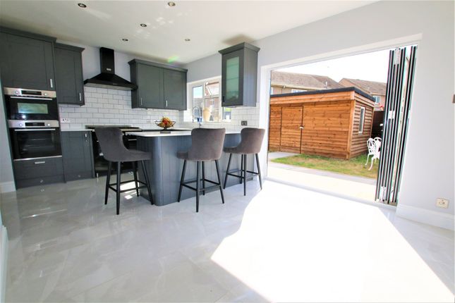 Thumbnail Semi-detached house for sale in Brands Road, Langley, Slough