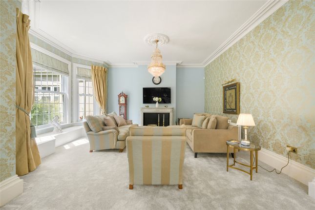 15, Oathall Road, West Sussex photo 4