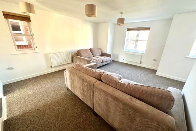 56, Stratford-upon-Avon photo 4