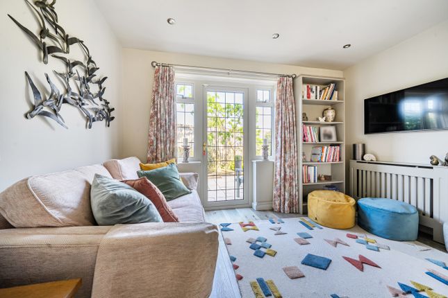 4, The Spinney, Gloucestershire photo 4