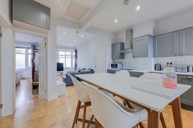 1099A, London Road, Leigh-on-sea photo 2