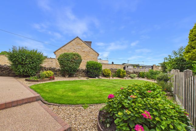 24, Highfield View Gildersome, Leeds photo 4