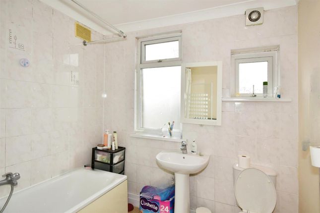 End terrace house for sale in Middleton Avenue, London