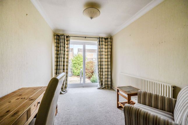 12, Burnham Close, Berkshire photo 4