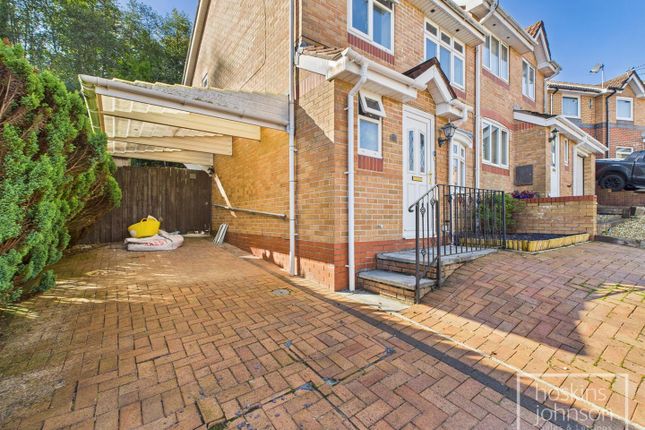 Cefn Close, Pontypridd photo 2