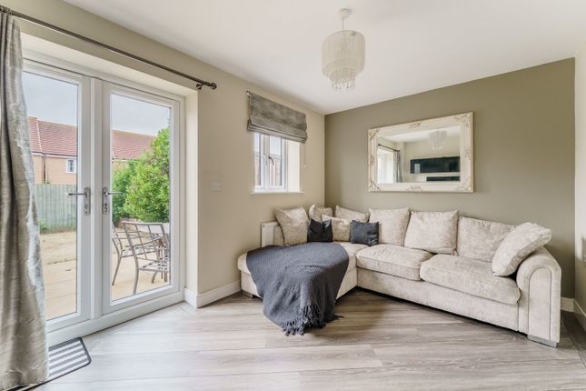 31, Peregrine Square, Selby photo 3