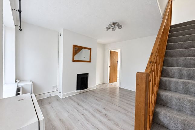 7 Hillside Road, Wirral photo 2