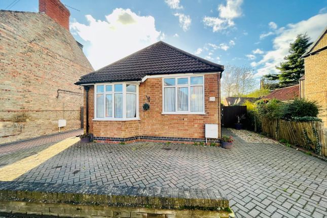 Thumbnail Detached bungalow for sale in High Street, Misterton, Doncaster