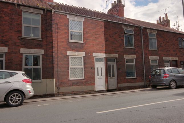 Thumbnail Terraced house for sale in Flemingate, Beverley