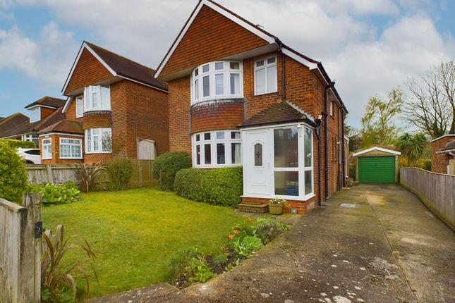 Thumbnail Detached house for sale in New Drive, High Wycombe