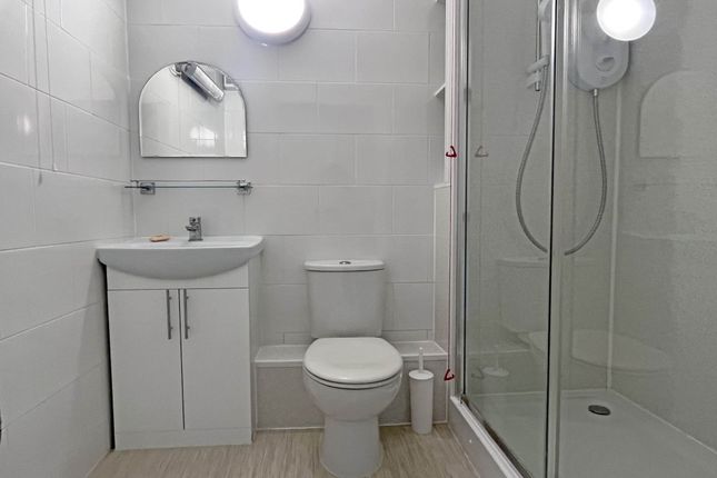 31 Homeglade House, St. Johns Road, Eastbourne photo 4