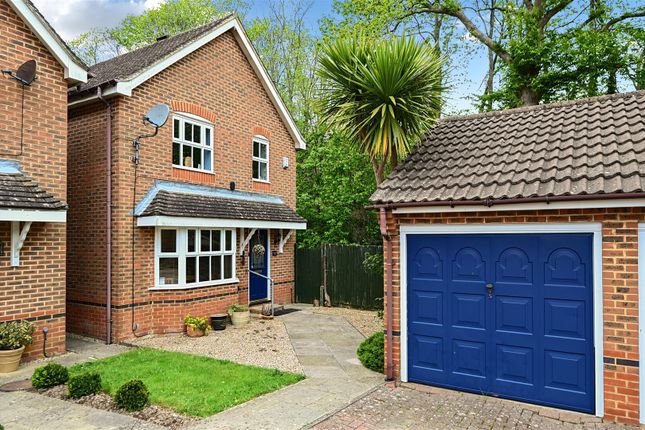 Wood End, 5, Redwell Avenue, Bexhill-on-Sea photo 3