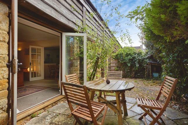 3-bed terraced on ., Sherborne, £320,000