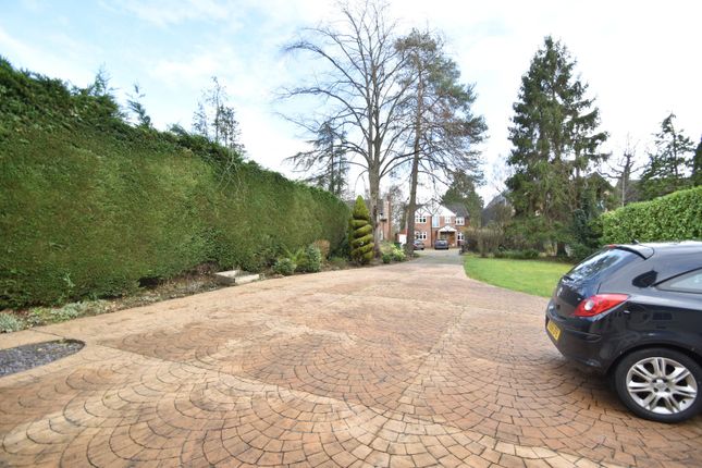 Detached house to rent in Uplands Close, Gerrards Cross