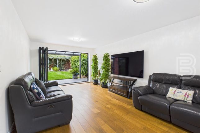 69, Aspen Road, Rugby photo 4
