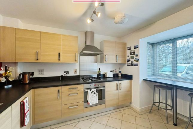 15 Squirrels Close, Swanley photo 2