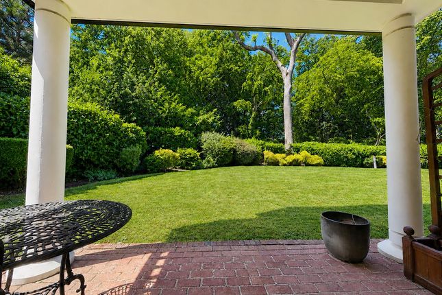 3 Booths Court, Poplar Drive, Brentwood photo 2