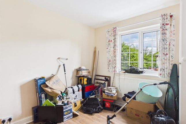 18, Crow Hall Estate, Downham Market photo 4