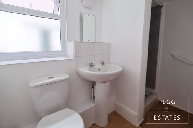 Flat 1, 31 Rock Road, Torquay photo 4