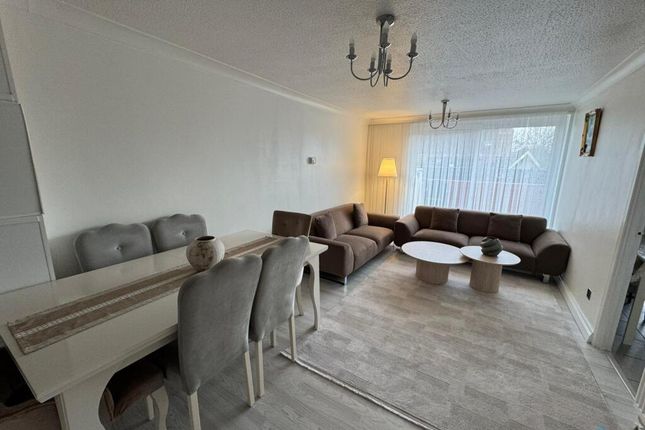 2-bed flat on Flat 1, Salisbury Walk, London, £2,405/mo