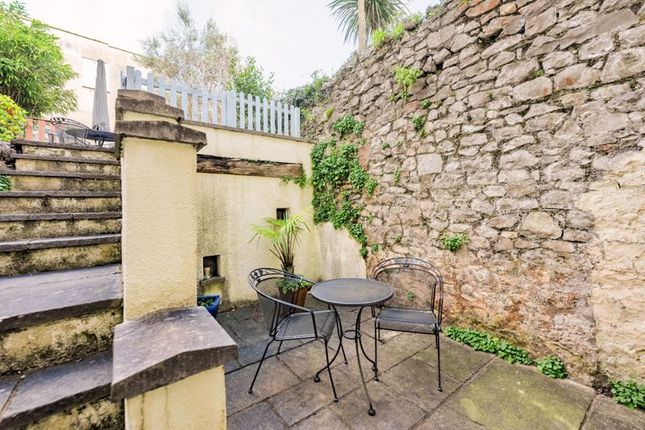 woodland-terrace-redland-bristol-bs6-4-bedroom-terraced-house-for