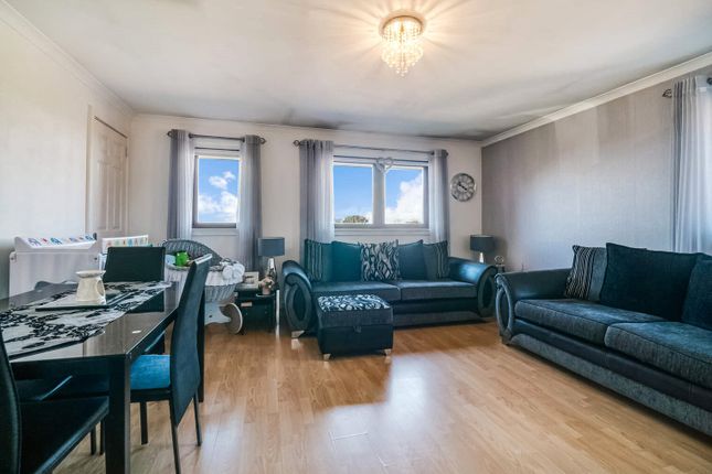 Flat for sale in Downcraig Road, Glasgow