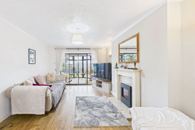 11, Lampreys Lane, South Petherton photo 2