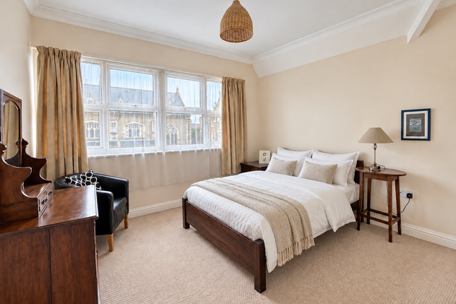 Highcliffe Hall, 16,Flat 11, Eastern Esplanade, Margate photo 3