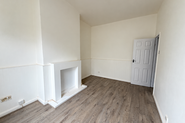 405 Castleford Road, Normanton photo 3