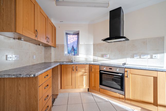 9, Talbot Court, Reading photo 2