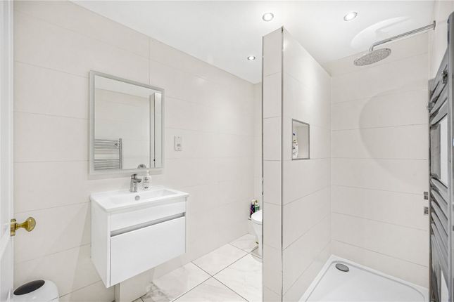 Bed 6 En Suite