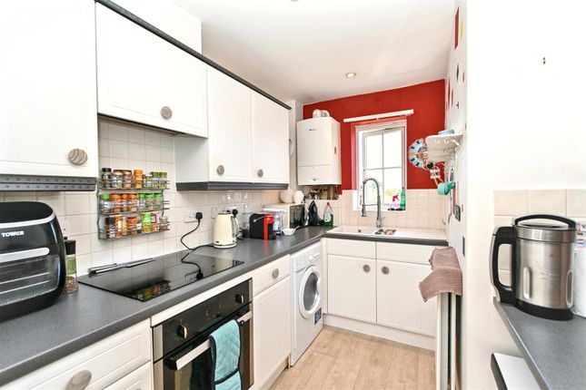 26, Canary Quay, Eastbourne photo 4