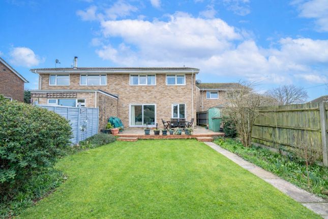 9, Coney Croft, Horsham photo 2