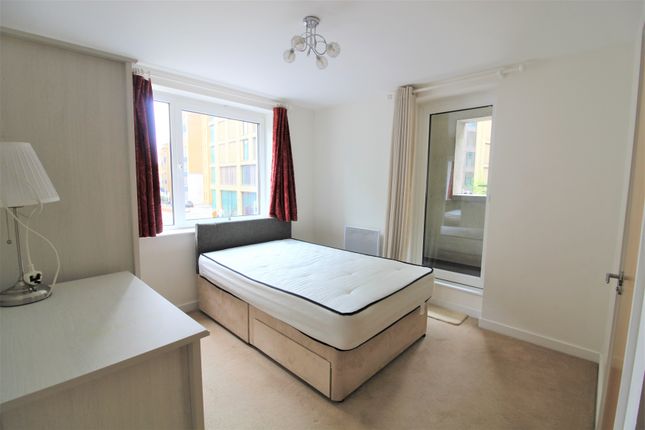 Flat to rent in Fleet Street, Brighton