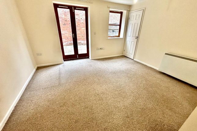 1, Carlisle Mews, Gainsborough photo 3