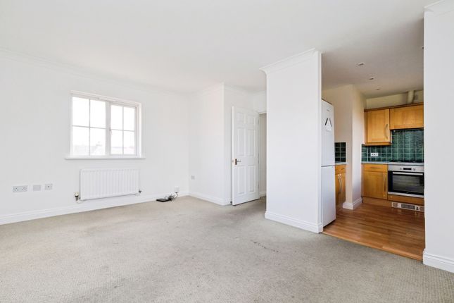 11, Parnell Close, Grays photo 3