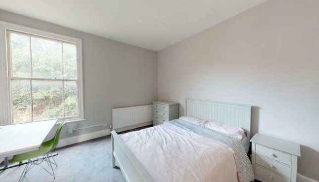 Gedling Grove, Nottinghamshire photo 3