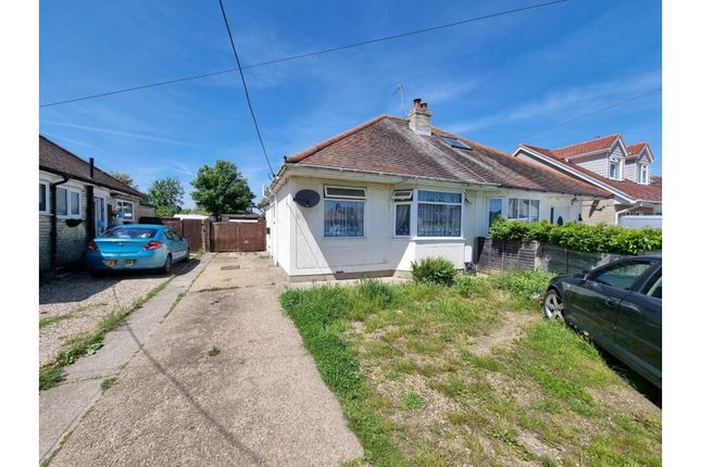 2 bed bungalow for sale in Harwich Road, Little Clacton CO16