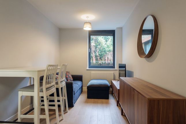 Apt 4, 77 Aldenham Road, Bushey photo 3
