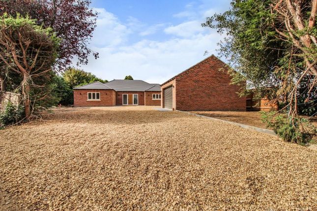 Thumbnail Detached bungalow for sale in Dog Drove North, Holbeach Drove, Spalding, Lincolshire