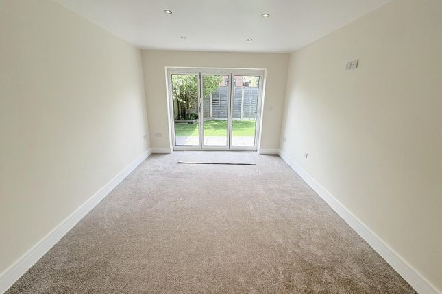 26, Pagets Drive, Burntwood photo 4