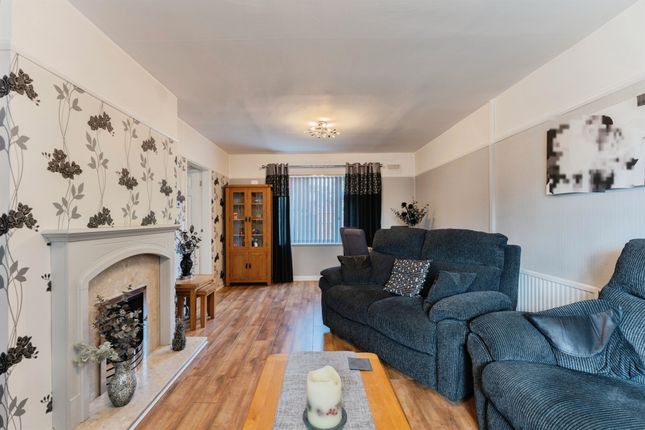 16, Loxdale Drive, Ellesmere Port photo 4